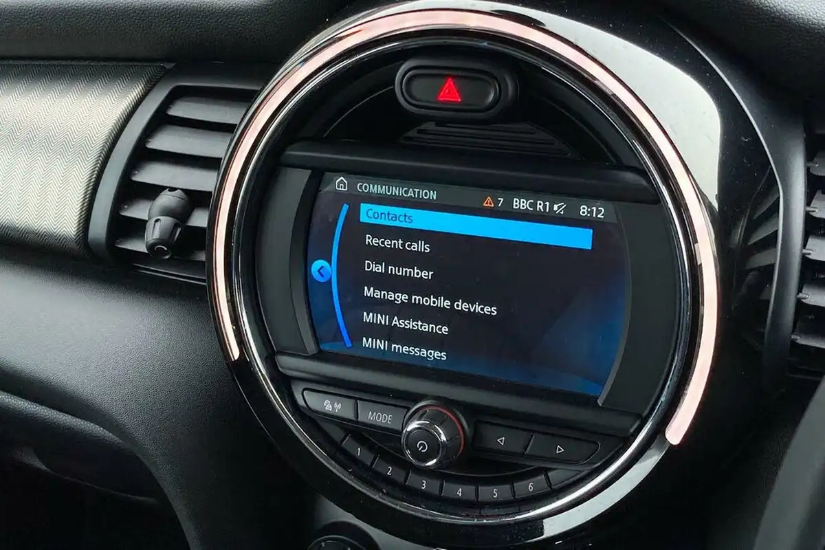 2018-mini-cooper-20-cooper-s-exclusive-ss-hatchback-3d-big-21
