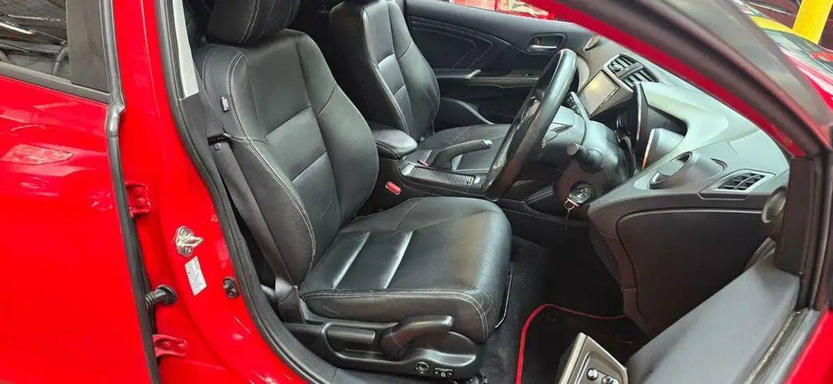 2017-honda-civic-18-i-vtec-sr-dasp-ss-tourer-big-4