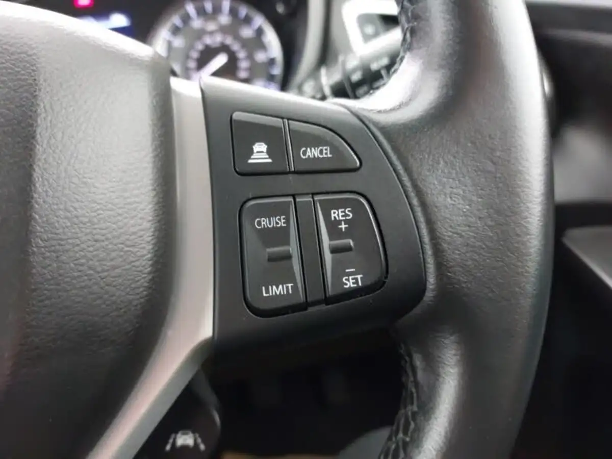2022-suzuki-s-cross-14-boosterjet-motion-big-14
