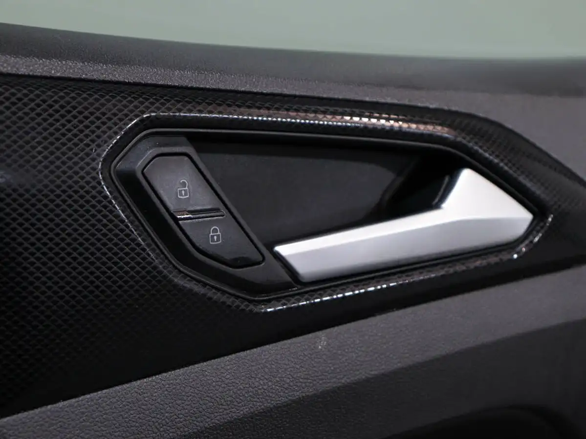 2024-volkswagen-t-cross-10-tsi-r-line-115ps-dsg-big-34
