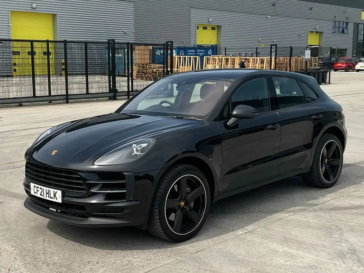 2021-porsche-macan-30-s-big-7