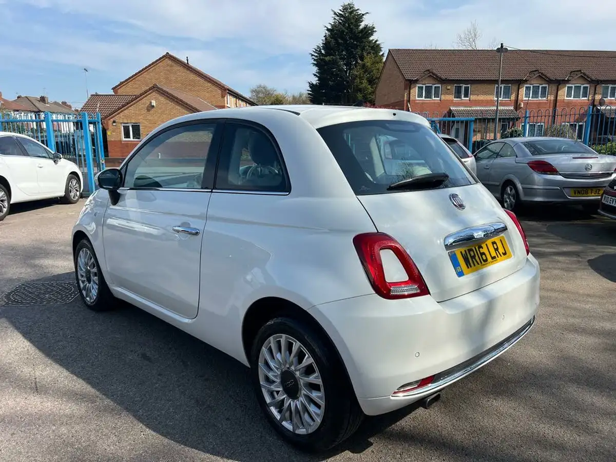 2016-fiat-500-12-lounge-big-5