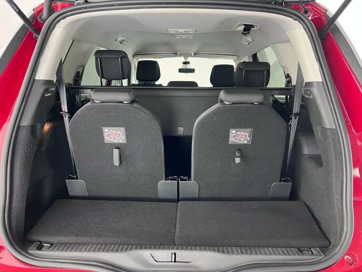 2019-citroen-grand-c4-spacetourer-15bluehdi-feel-big-8