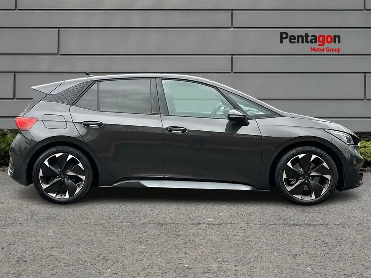 2024-cupra-born-e-v2-204ps-58kwh-big-10