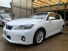 2011-lexus-ct-200h-small-5