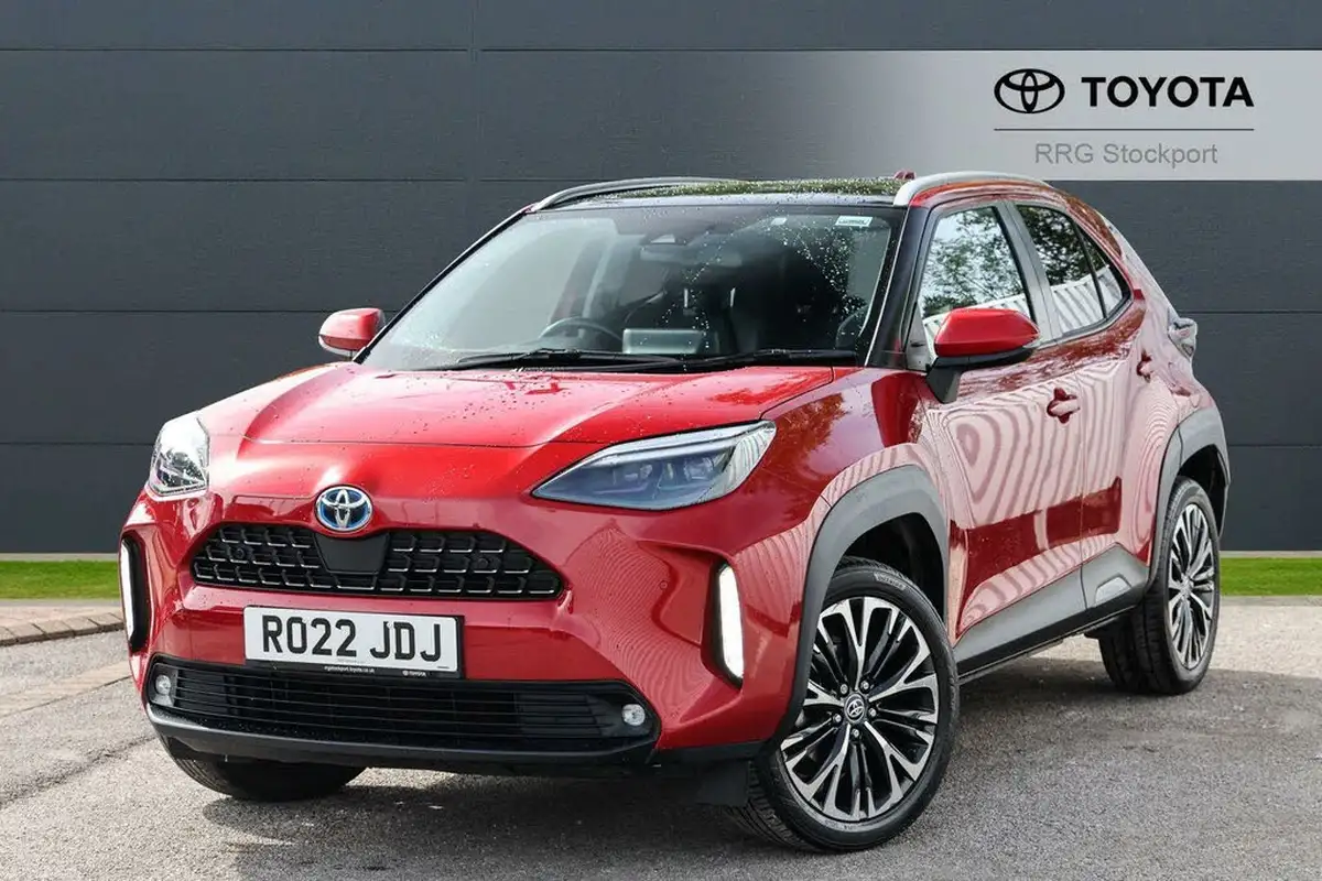 2022-toyota-yaris-cross-15-vvt-i-excel-big-2