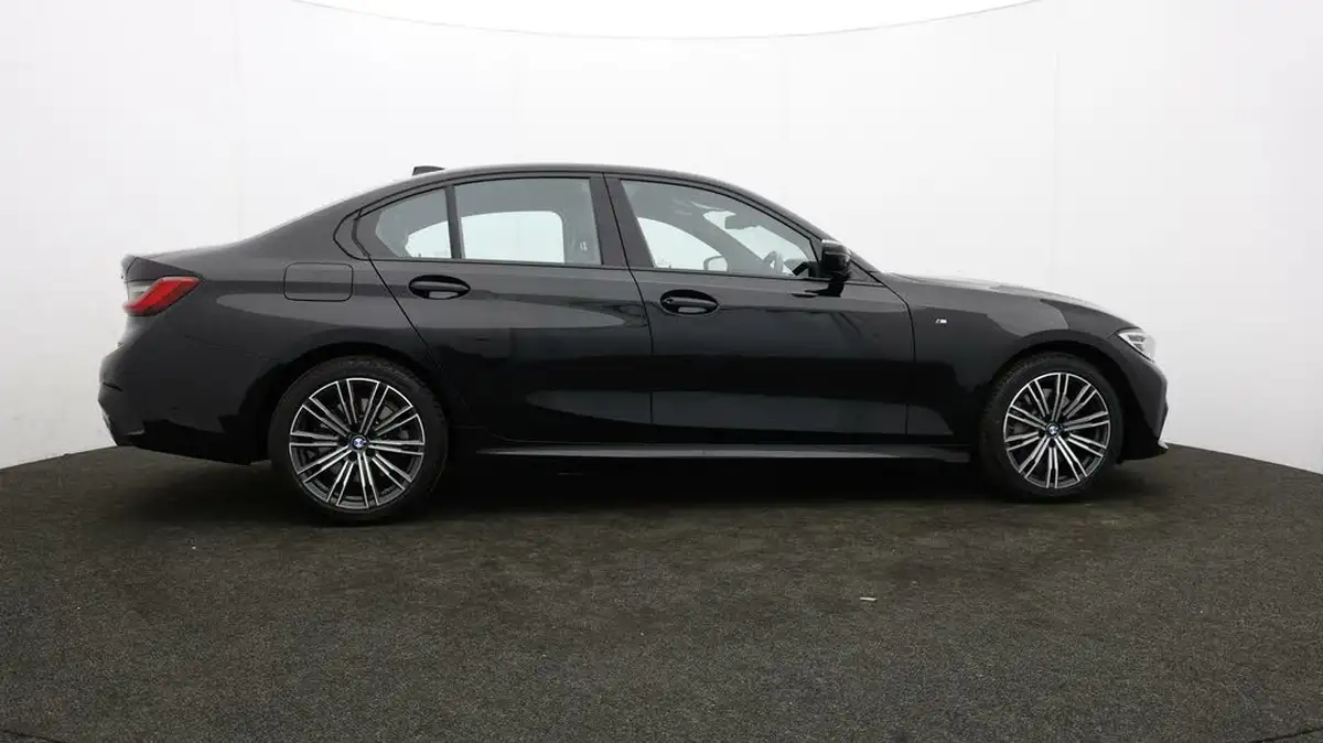 2019-bmw-3-series-20-330e-m-sport-plus-pack-big-30
