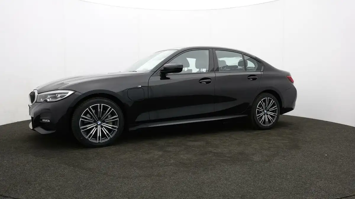 2019-bmw-3-series-20-330e-m-sport-plus-pack-big-54