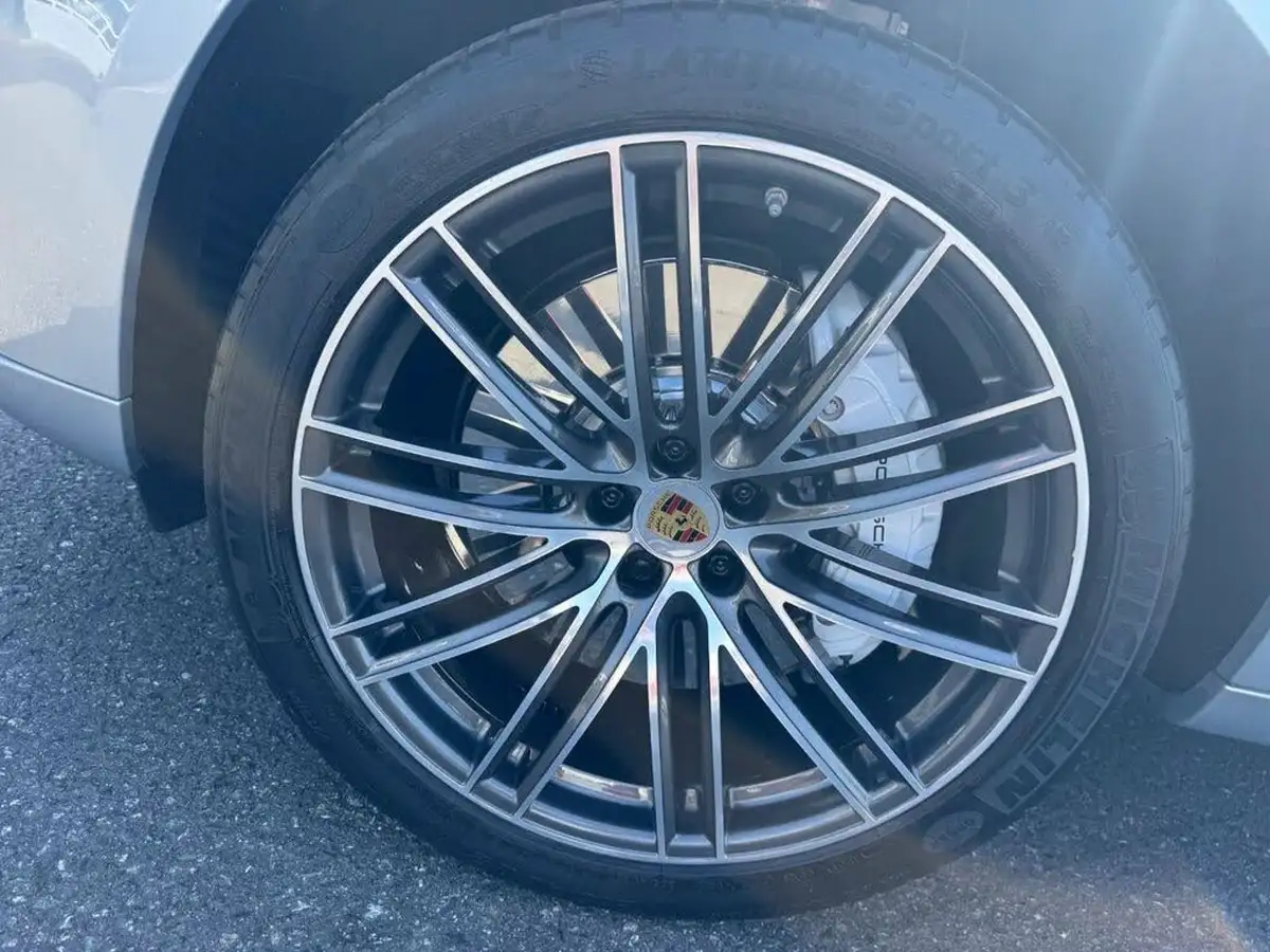 2019-porsche-macan-29-v6-turbo-big-41