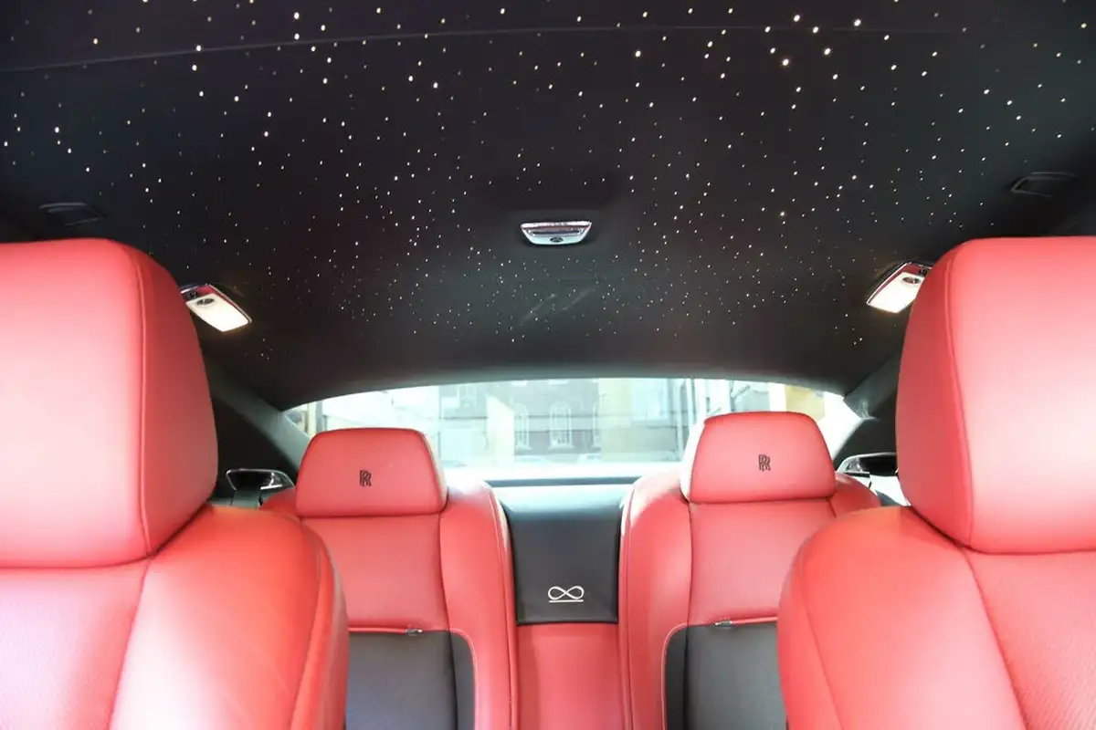 2017-rolls-royce-wraith-66-no-trim-big-28