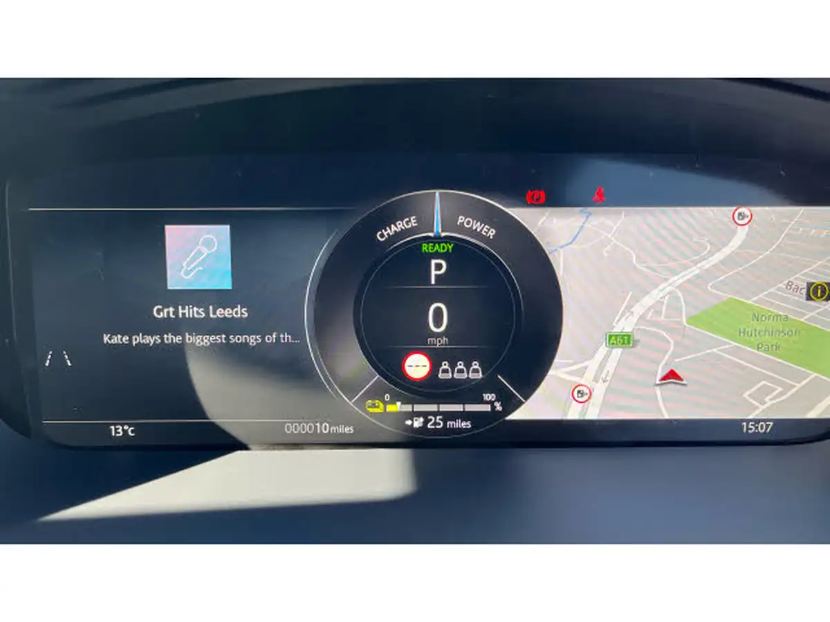 2025-jaguar-i-pace-ev400-r-dynamic-hse-black-big-15
