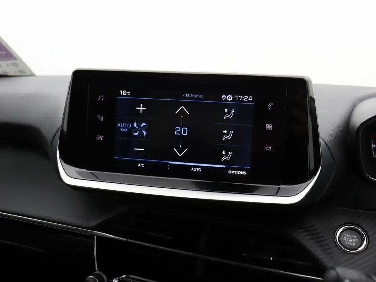 2023-peugeot-208-12-puretech-active-premium-100ps-eat8-big-17