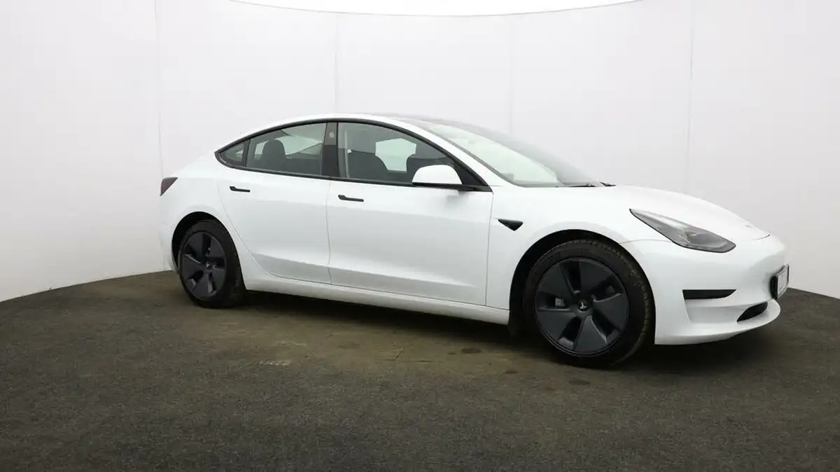 2021-tesla-model-3-e-standard-plus-big-41