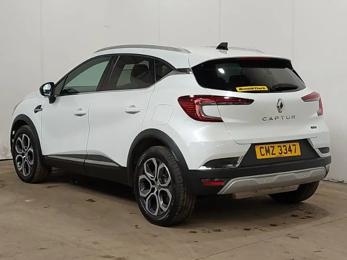 2023-renault-captur-16-techno-160ps-plug-in-big-1