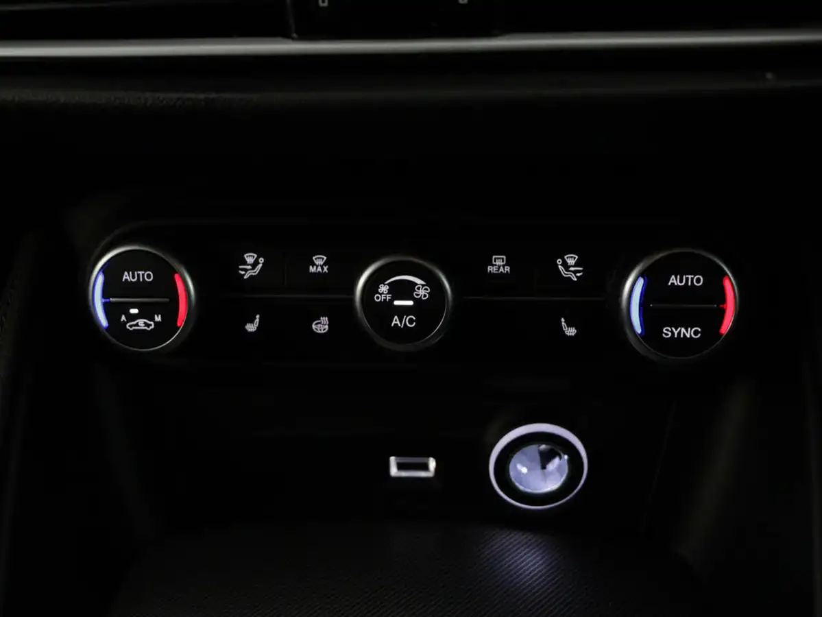 2022-alfa-romeo-stelvio-20-veloce-big-23