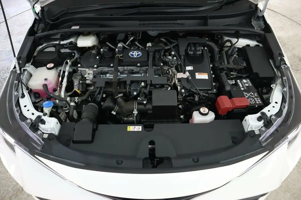 2022-toyota-corolla-18-vvt-i-icon-120bhp-trk-hatchback-5d-big-25