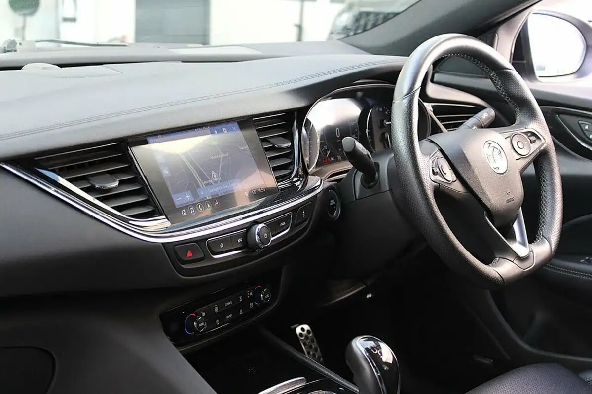 2020-vauxhall-insignia-grand-sport-15-turbo-d-sri-vx-line-nav-big-23