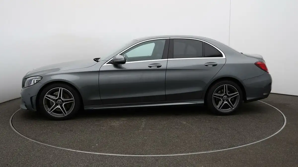 2019-mercedes-benz-c-class-20d-c300d-amg-line-245ps-ss-saloon-4d-big-4