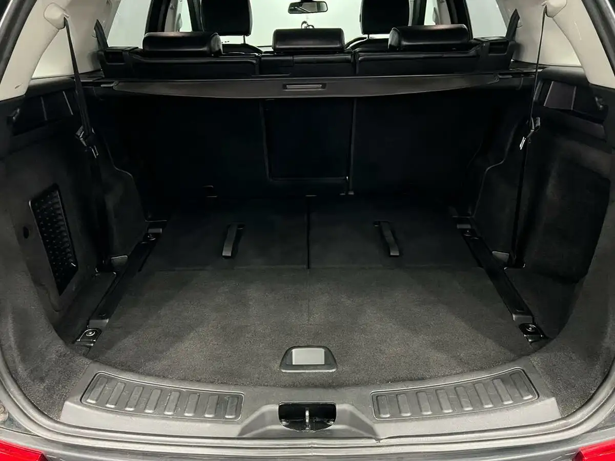 2017-land-rover-discovery-sport-20td4-se-tech-182ps-suv-auto-big-58