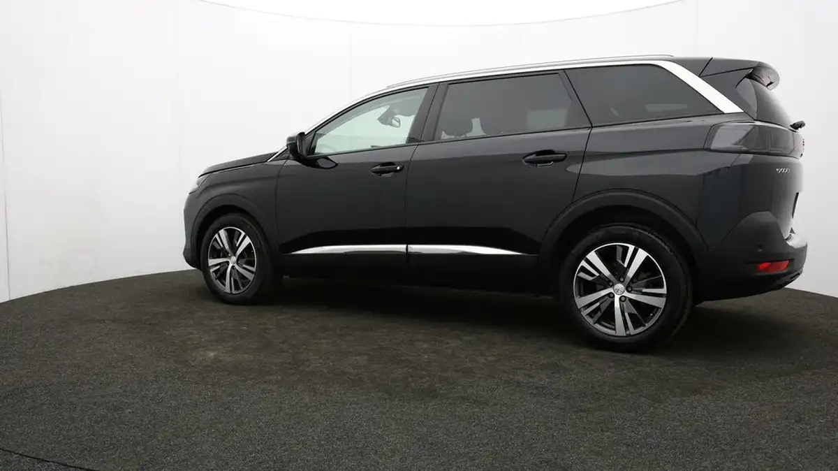 2021-peugeot-5008-suv-12-puretech-allure-big-66