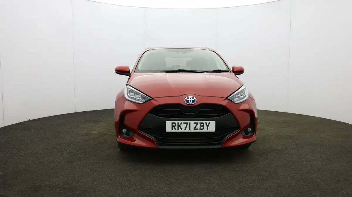 2021-toyota-yaris-15-vvt-i-design-big-33