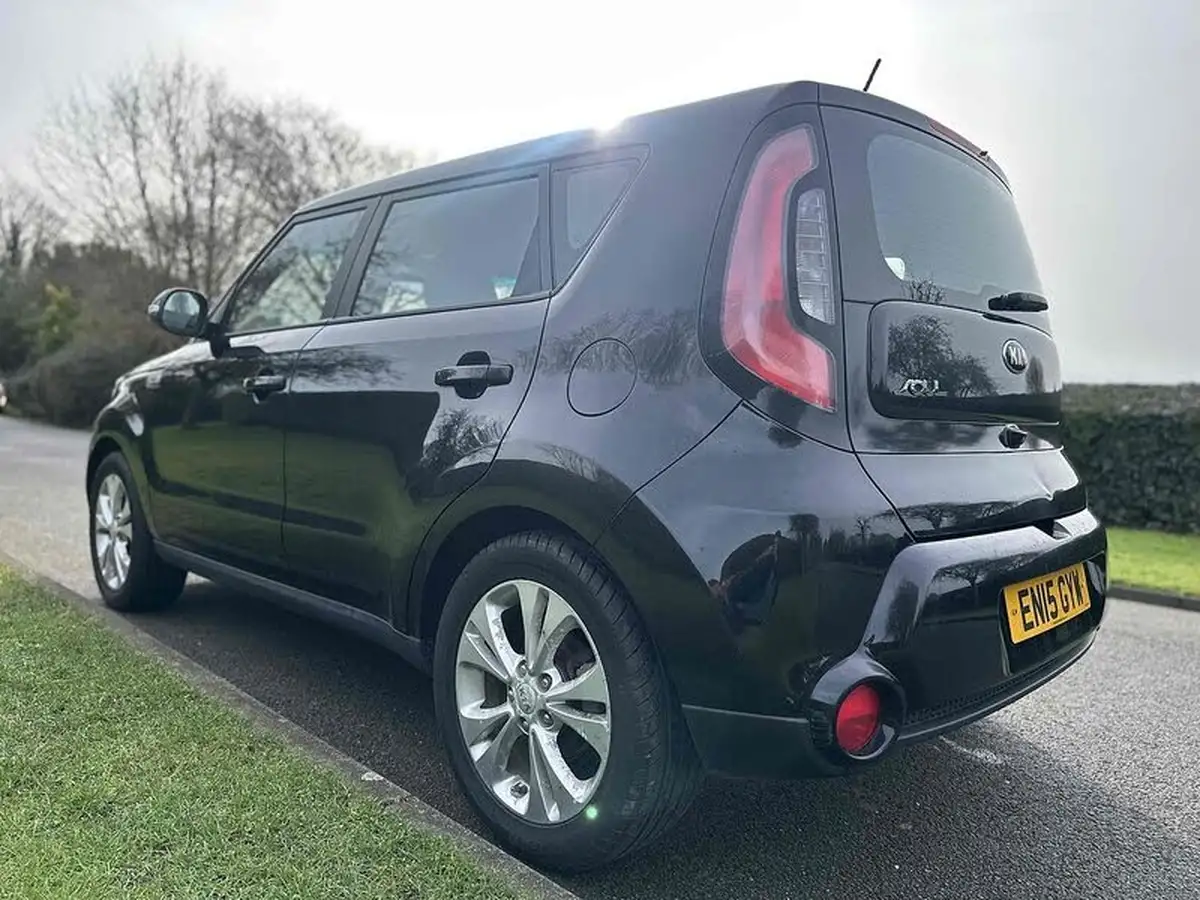 2015-kia-soul-16-connect-big-8