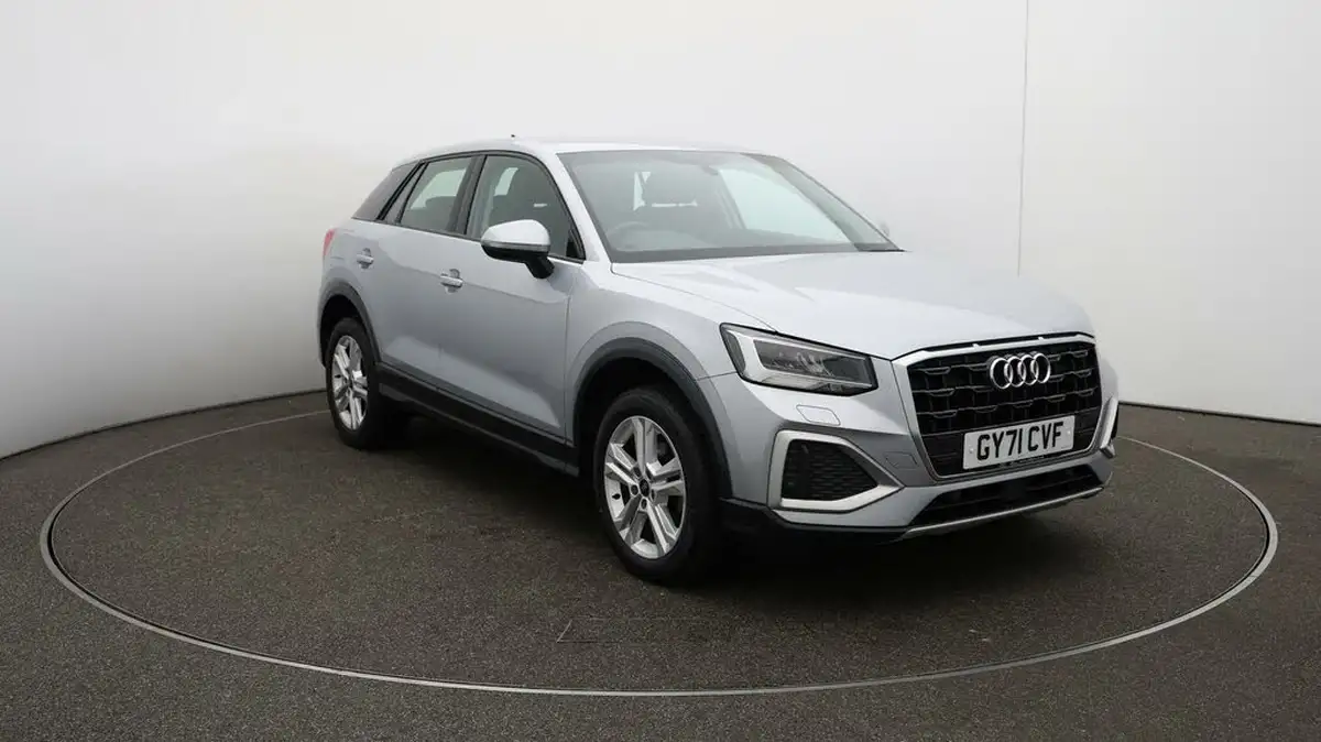 2021-audi-q2-10-30-tfsi-sport-big-35