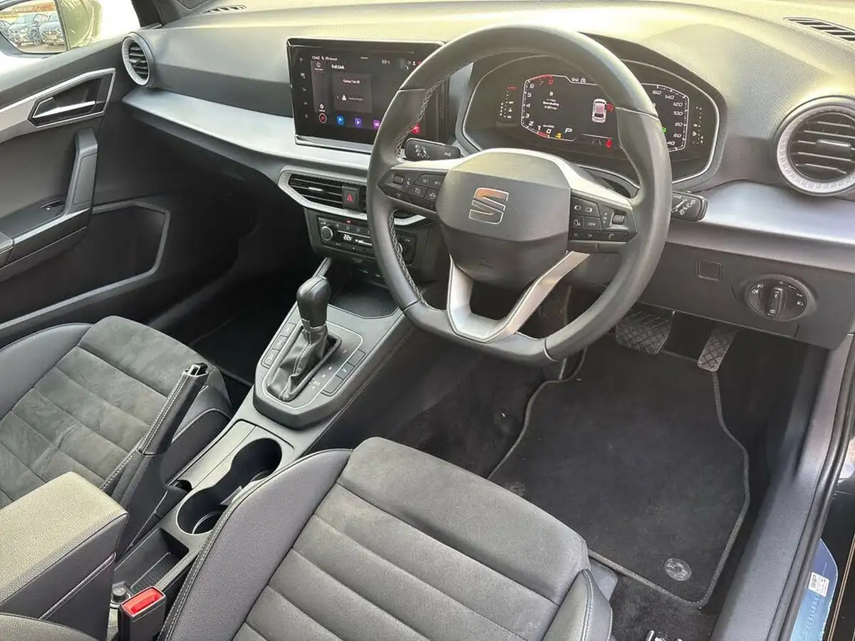 2023-seat-ibiza-10-tsi-xcellence-lux-110ps-dsg-big-4
