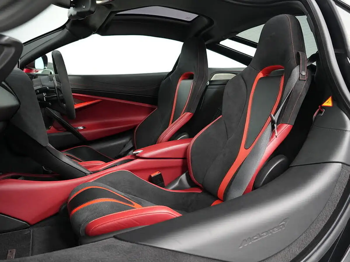 2018-mclaren-720s-40-luxury-big-36