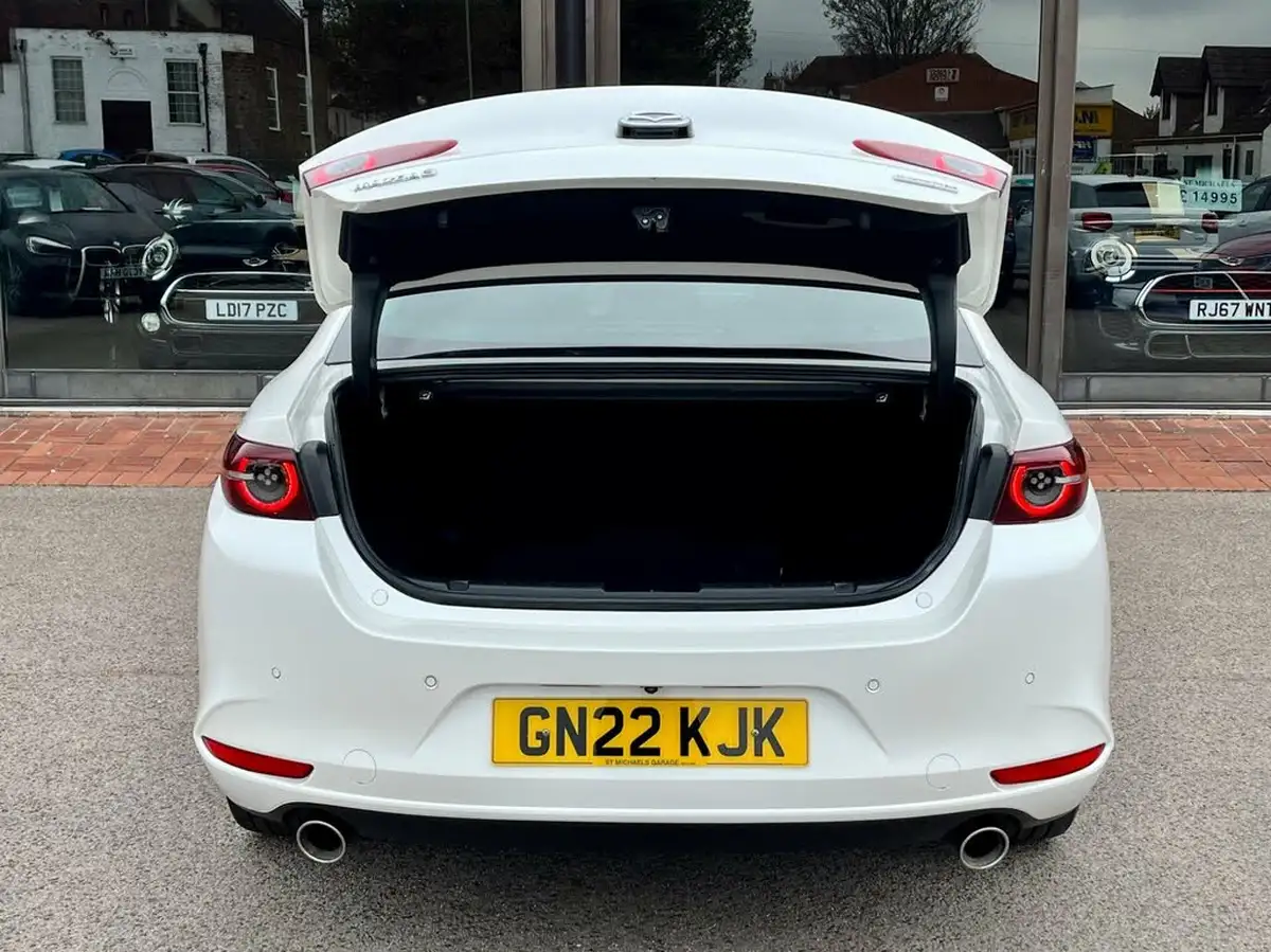 2022-mazda-mazda3-20-sport-lux-186ps-saloon-4d-big-21