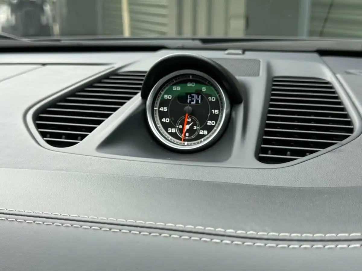 2015-porsche-911-38-carrera-gts-coupe-big-49