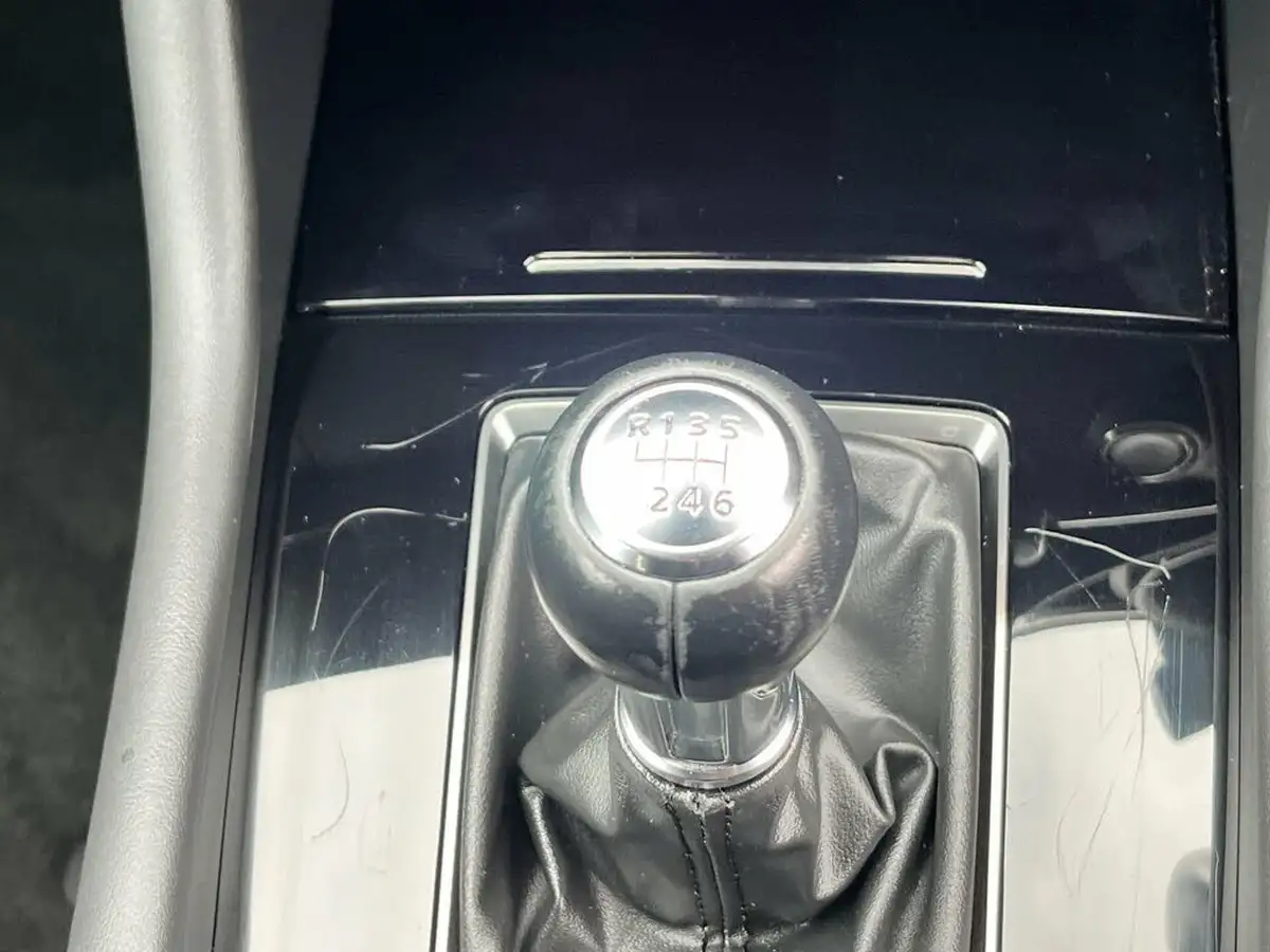 2022-mazda-mazda3-20-sport-lux-186ps-saloon-4d-big-45