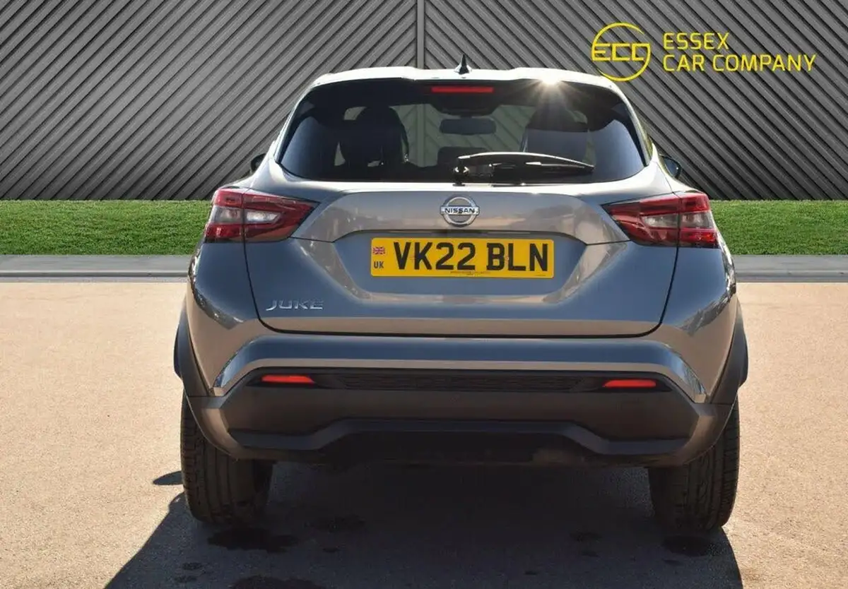 2022-nissan-juke-10-dig-t-tekna-big-14
