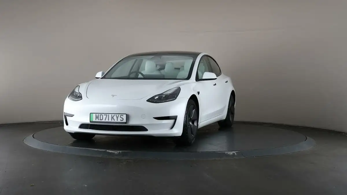 2021-tesla-model-3-e-standard-plus-big-45