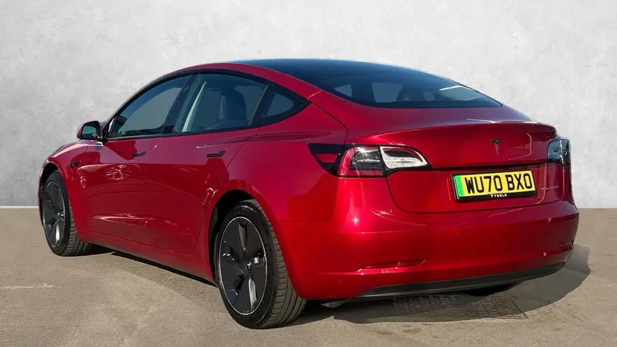 2020-tesla-model-3-e-long-range-big-1