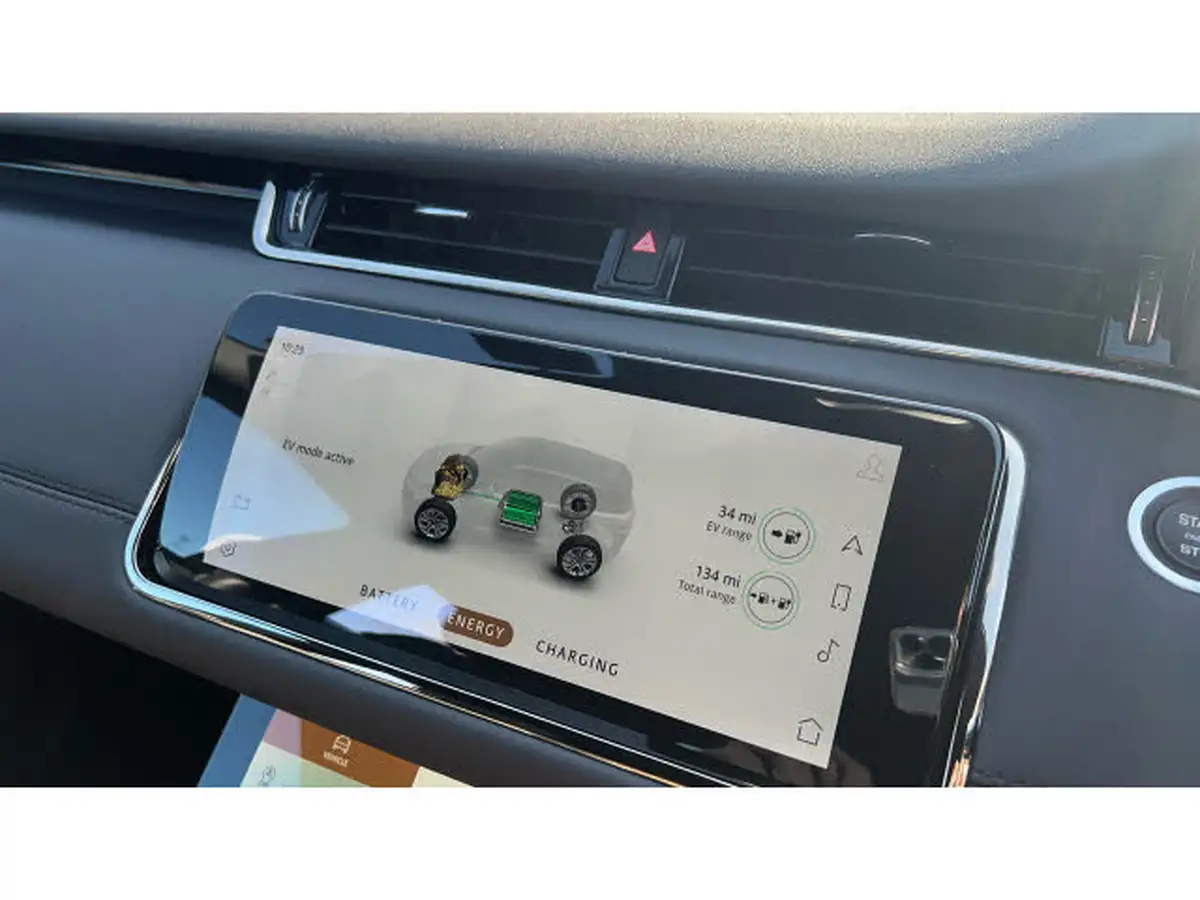 2022-land-rover-range-rover-evoque-15-p300e-r-dynamic-se-big-42