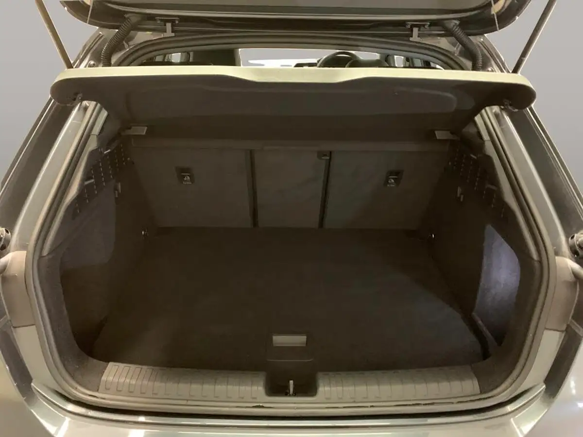 2022-audi-a3-15-35-tfsi-sportback-5d-s-tronic-big-41