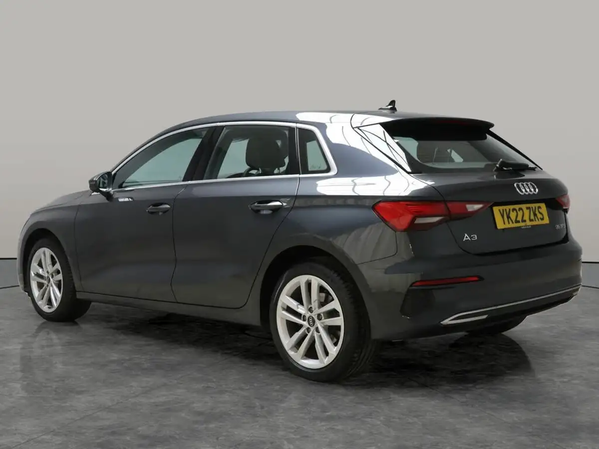 2022-audi-a3-15-35-tfsi-sportback-5d-s-tronic-big-13