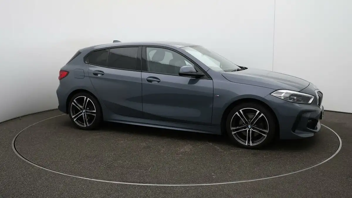 2021-bmw-1-series-15-118i-m-sport-lcp-dct-big-46