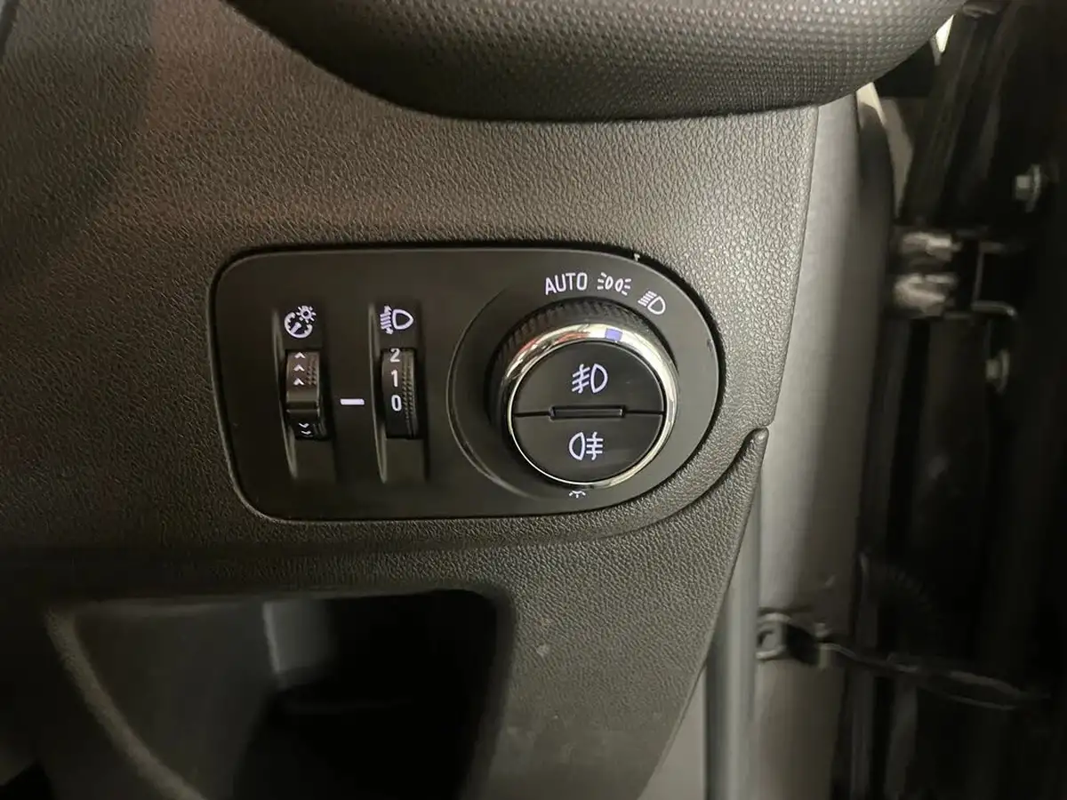 2019-vauxhall-crossland-x-12-elite-nav-83ps-ss-big-19