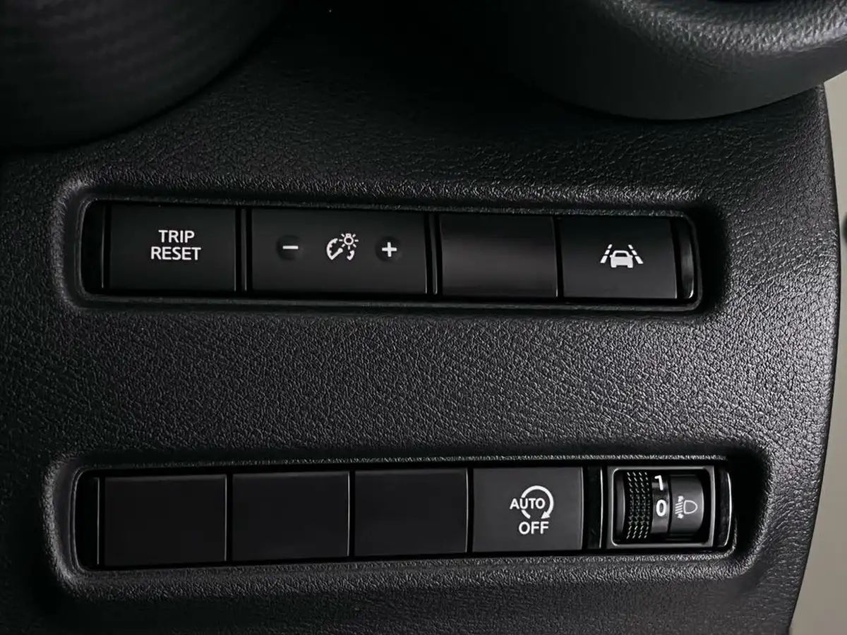 2021-nissan-juke-10-dig-t-n-connecta-dct-big-19