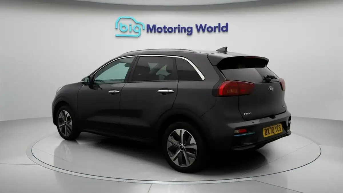 2021-kia-e-niro-ev-3-big-5