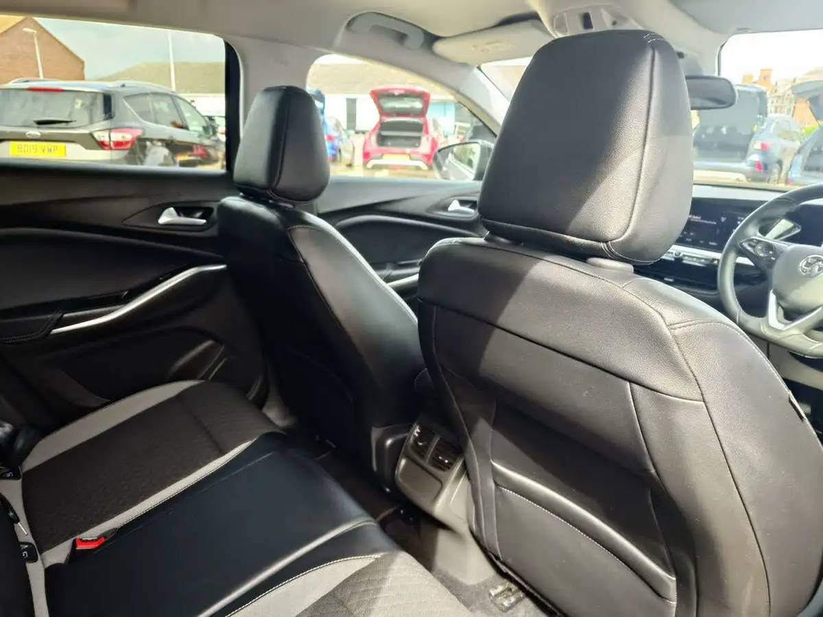 2022-vauxhall-grandland-12-gs-line-big-27