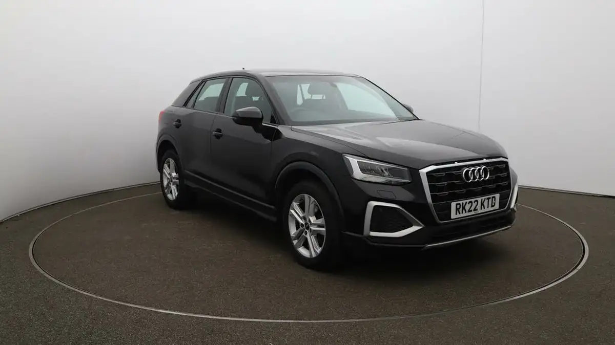 2022-audi-q2-10-30-tfsi-sport-big-39