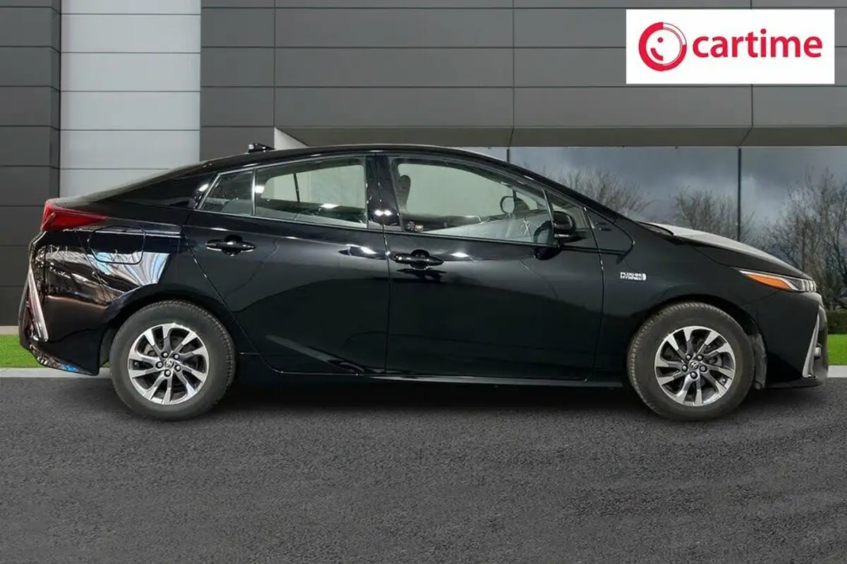 2021-toyota-prius-18-vvt-i-business-edition-plus-15in-alloys-cvt-big-1