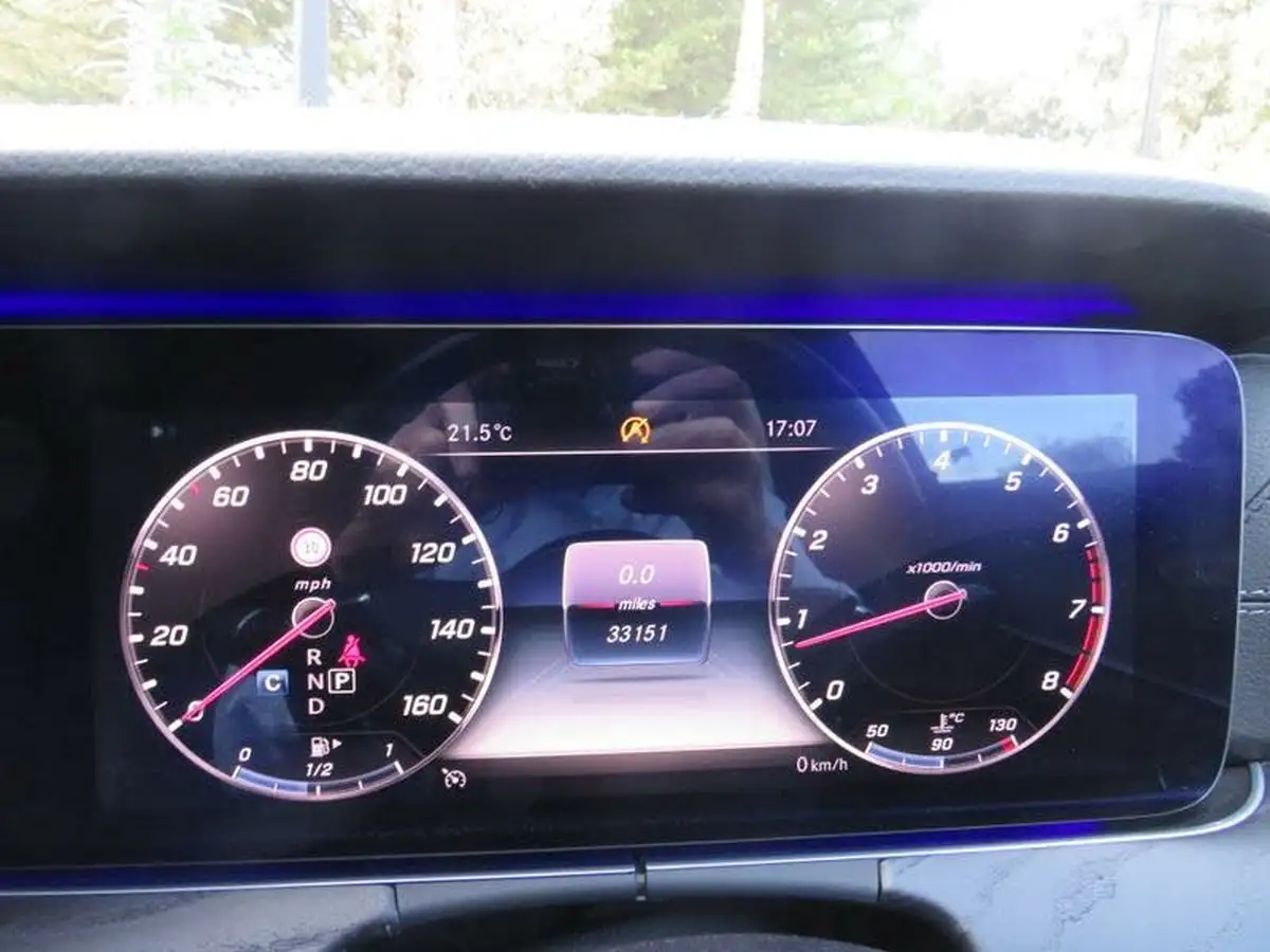 2019-mercedes-benz-e-class-20-e200-amg-line-edition-estate-5d-big-19