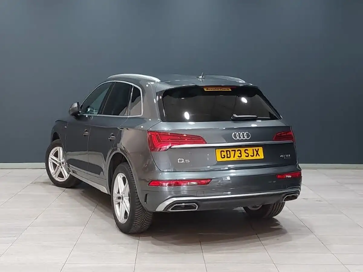 2024-audi-q5-20-40-tdi-s-line-station-wagon-big-1