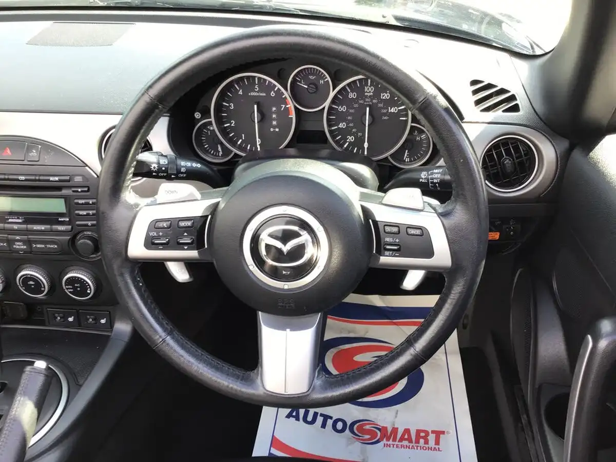 2010-mazda-mx-5-20-roadster-auto-big-14