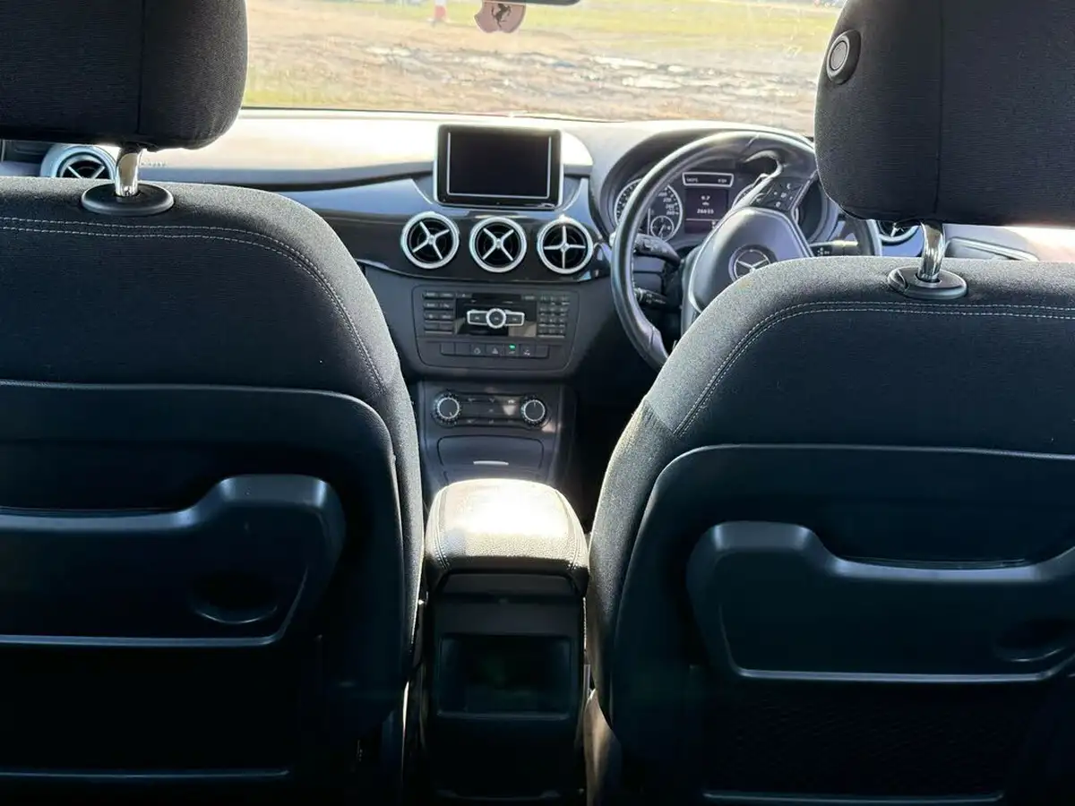 2014-mercedes-benz-b-class-big-18