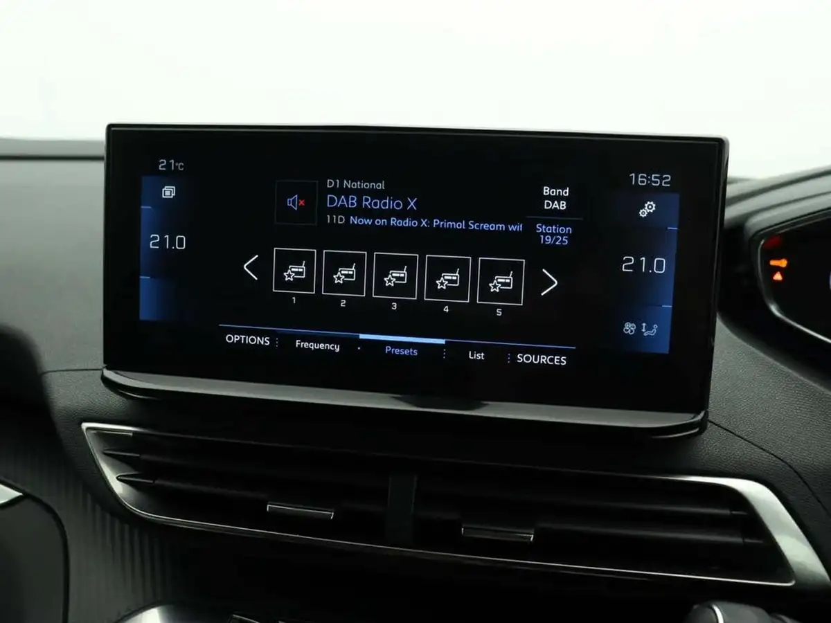 2022-peugeot-3008-suv-15-bluehdi-allure-eat8-big-32